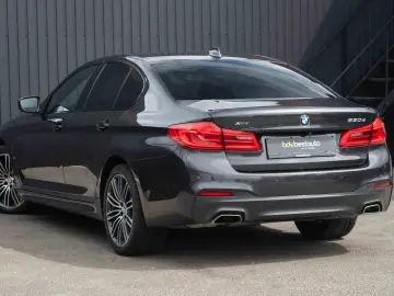 BMW Seria 5 530e xDrive Aut. M Sport Edition