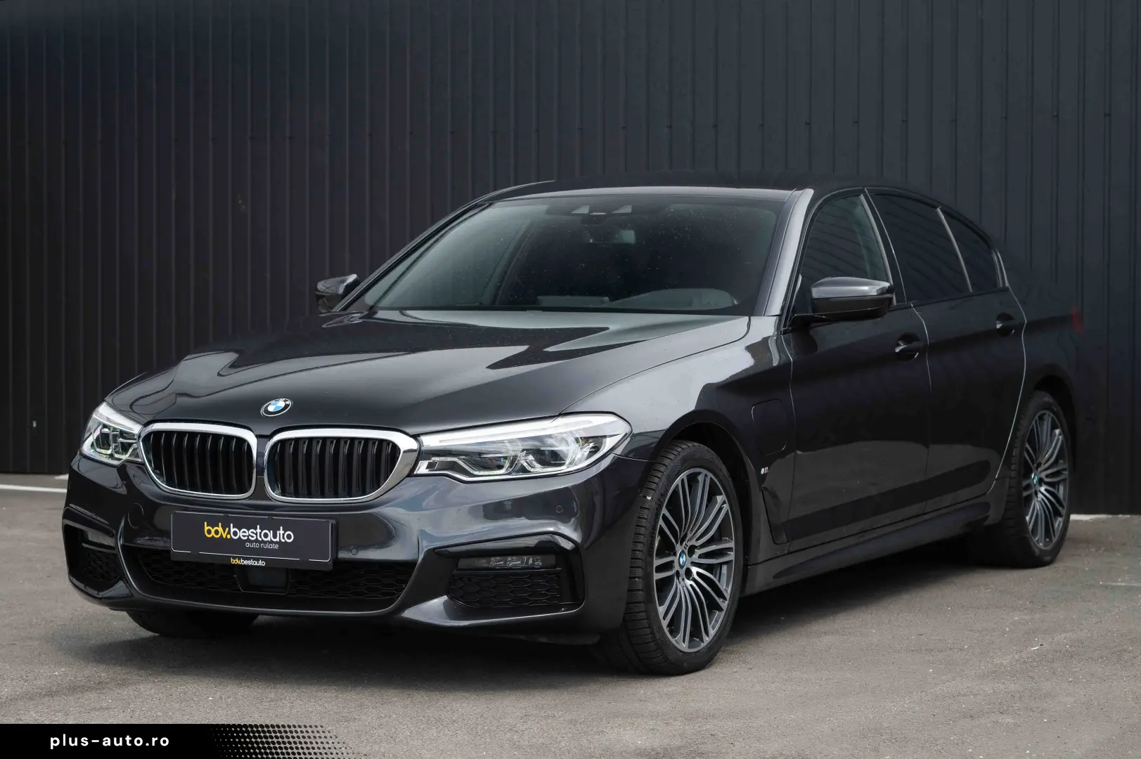 BMW Seria 5 530e xDrive Aut. M Sport Edition