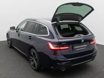 BMW 330e xD M Sport 360  HUD Panorama Individual 19