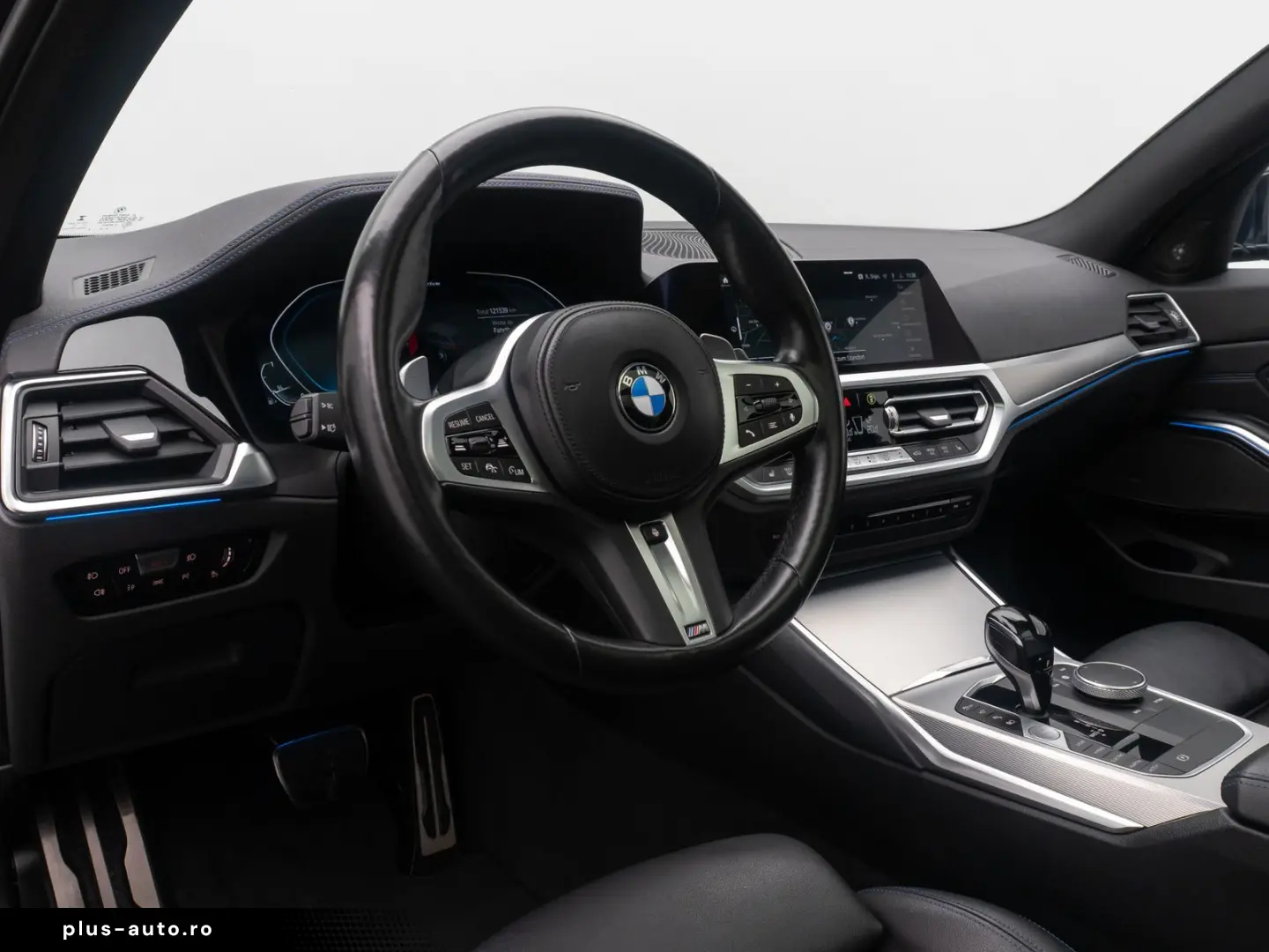 BMW 330e xD M Sport 360  HUD Panorama Individual 19