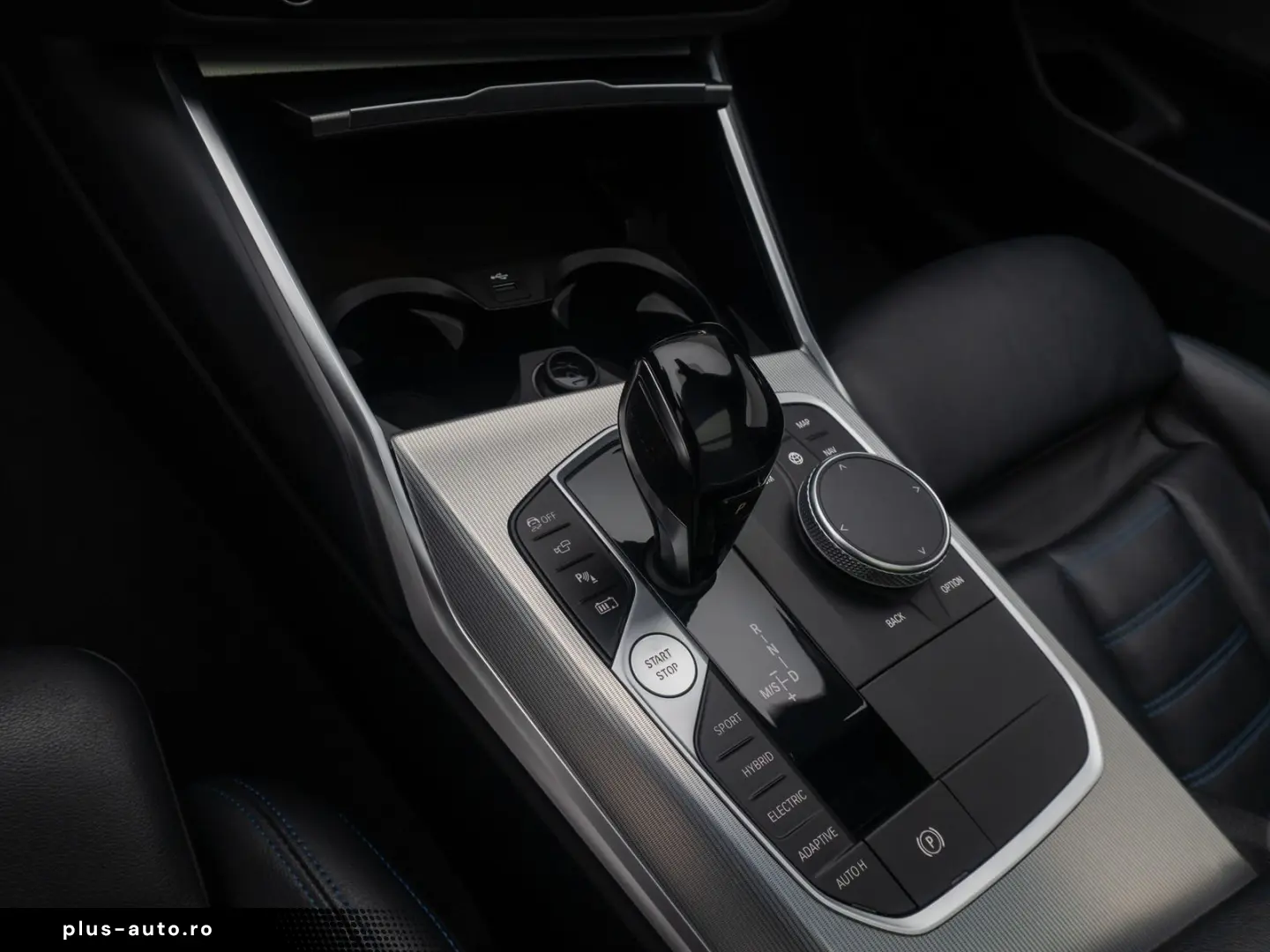 BMW 330e xD M Sport 360  HUD Panorama Individual 19