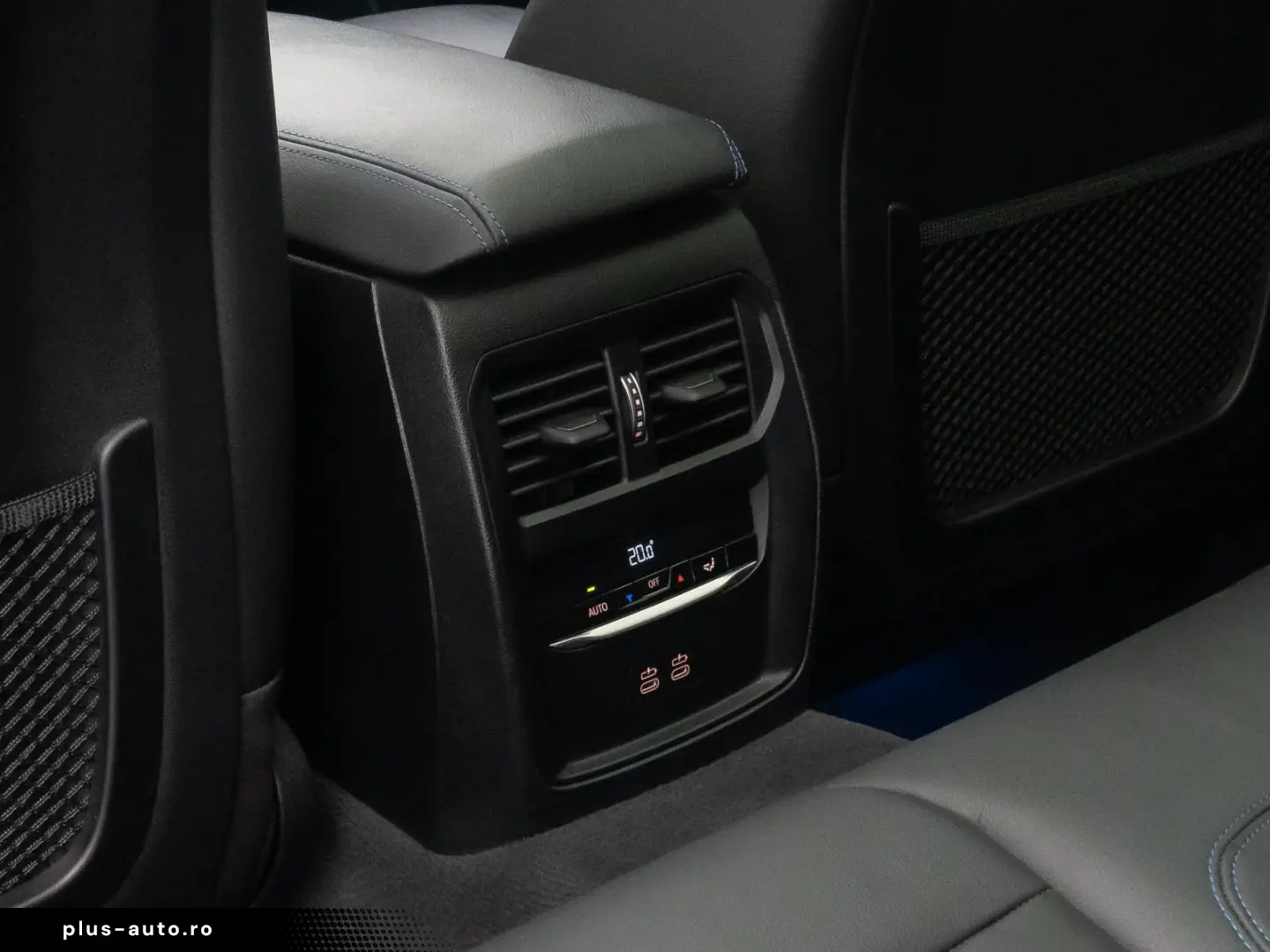 BMW 330e xD M Sport 360  HUD Panorama Individual 19