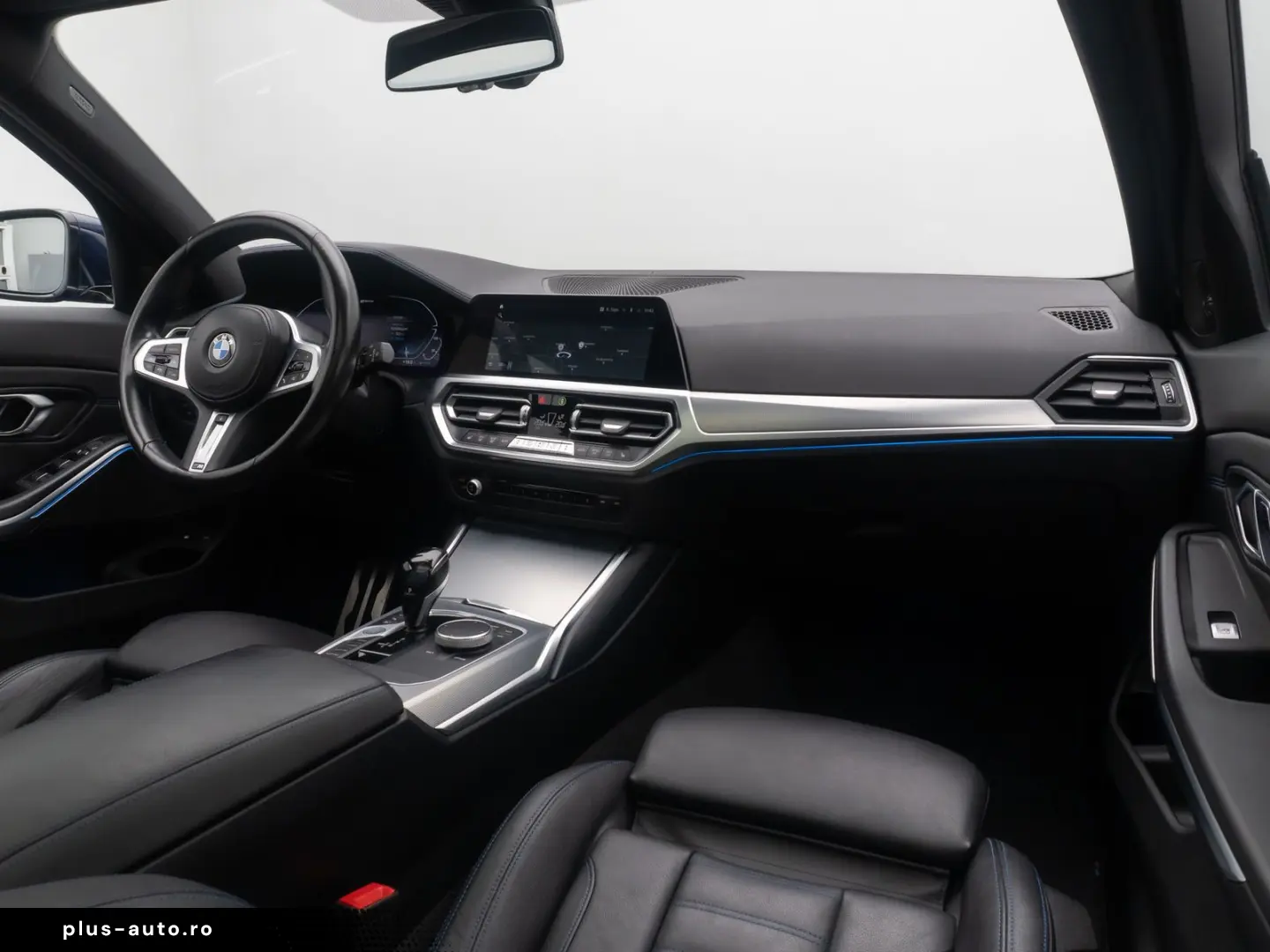 BMW 330e xD M Sport 360  HUD Panorama Individual 19