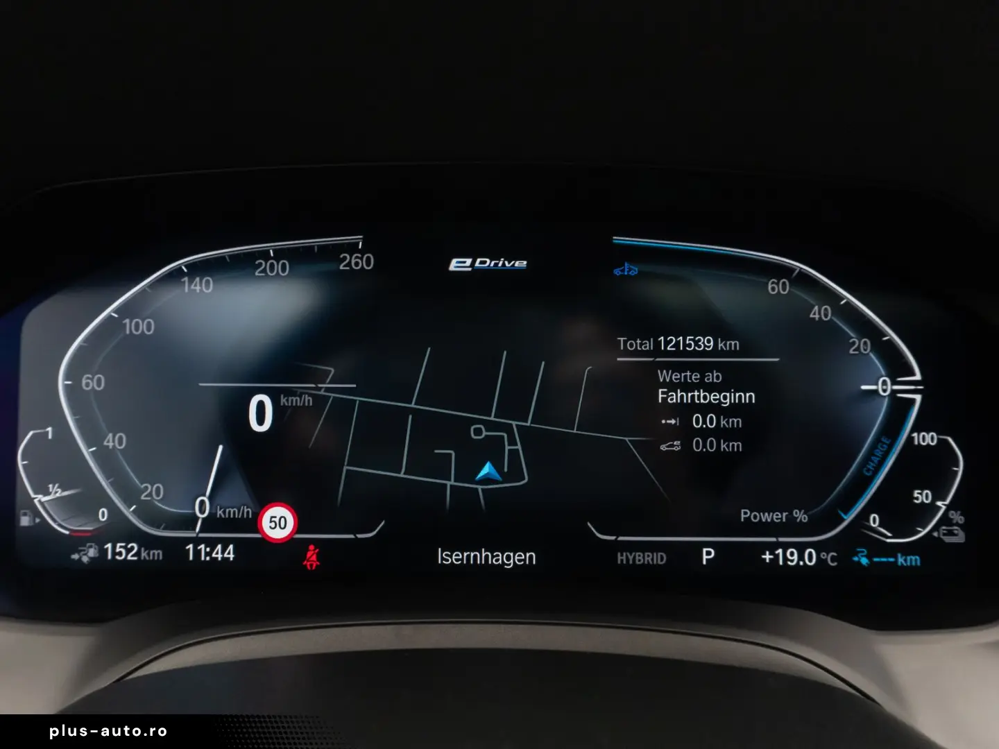 BMW 330e xD M Sport 360  HUD Panorama Individual 19