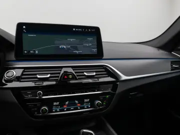 BMW 530e  xD M Sport Kamera H K DAB Individual Alarm