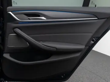 BMW 530e  xD M Sport Kamera H K DAB Individual Alarm