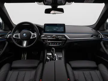 BMW 530e  xD M Sport Kamera H K DAB Individual Alarm