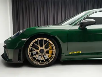 Porsche 718 GT4 RS