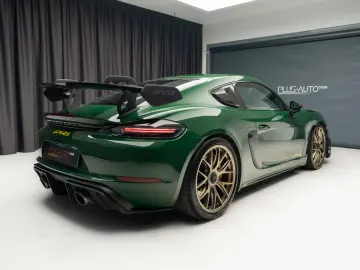 Porsche 718 GT4 RS