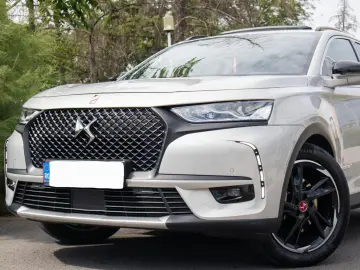 DS7 E-Tense Performance line