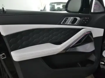 BMW X6 M Competition 360 SKY SOFT DR.ASS.PRO B&W