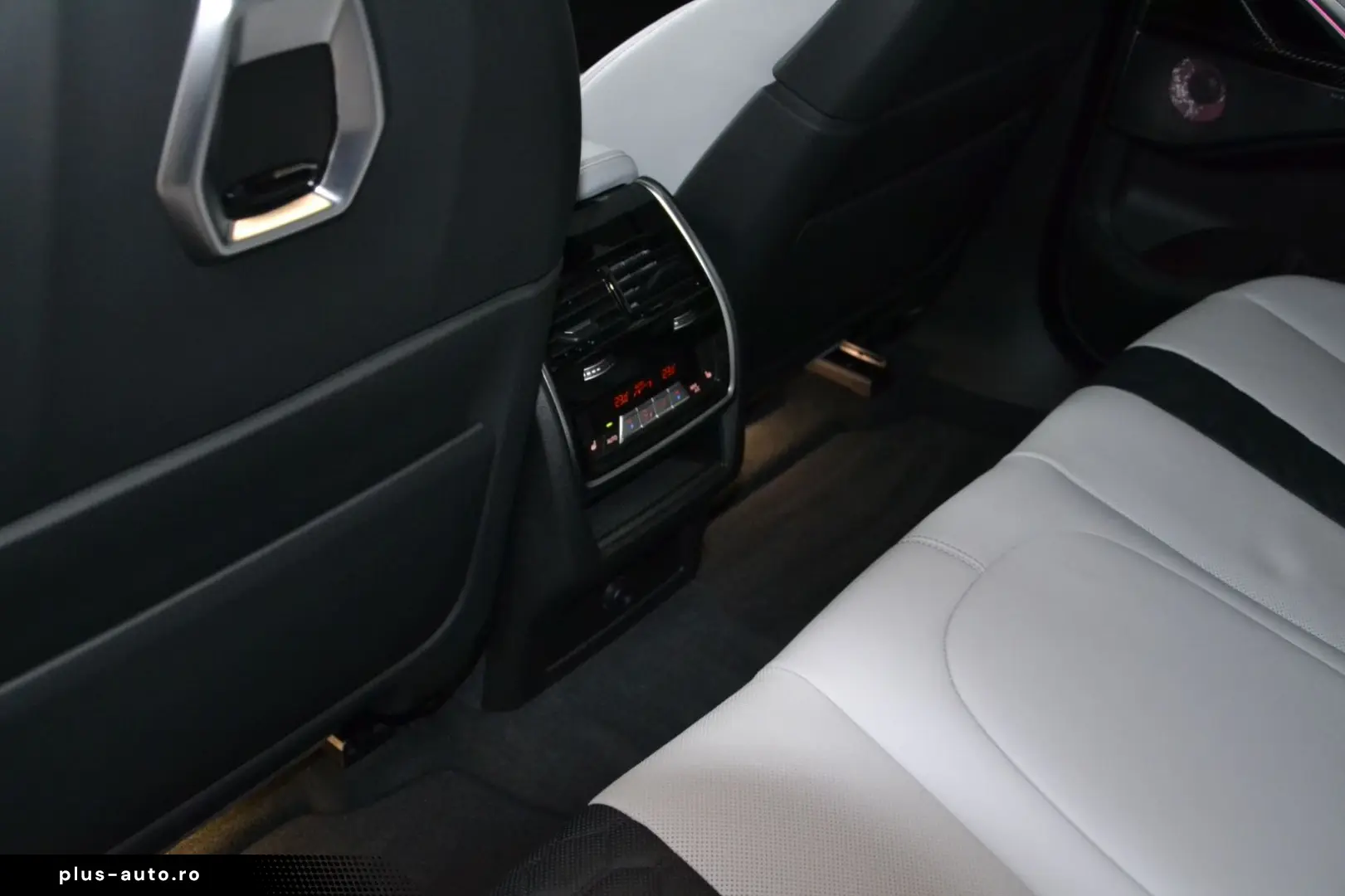 BMW X6 M Competition 360 SKY SOFT DR.ASS.PRO B&W