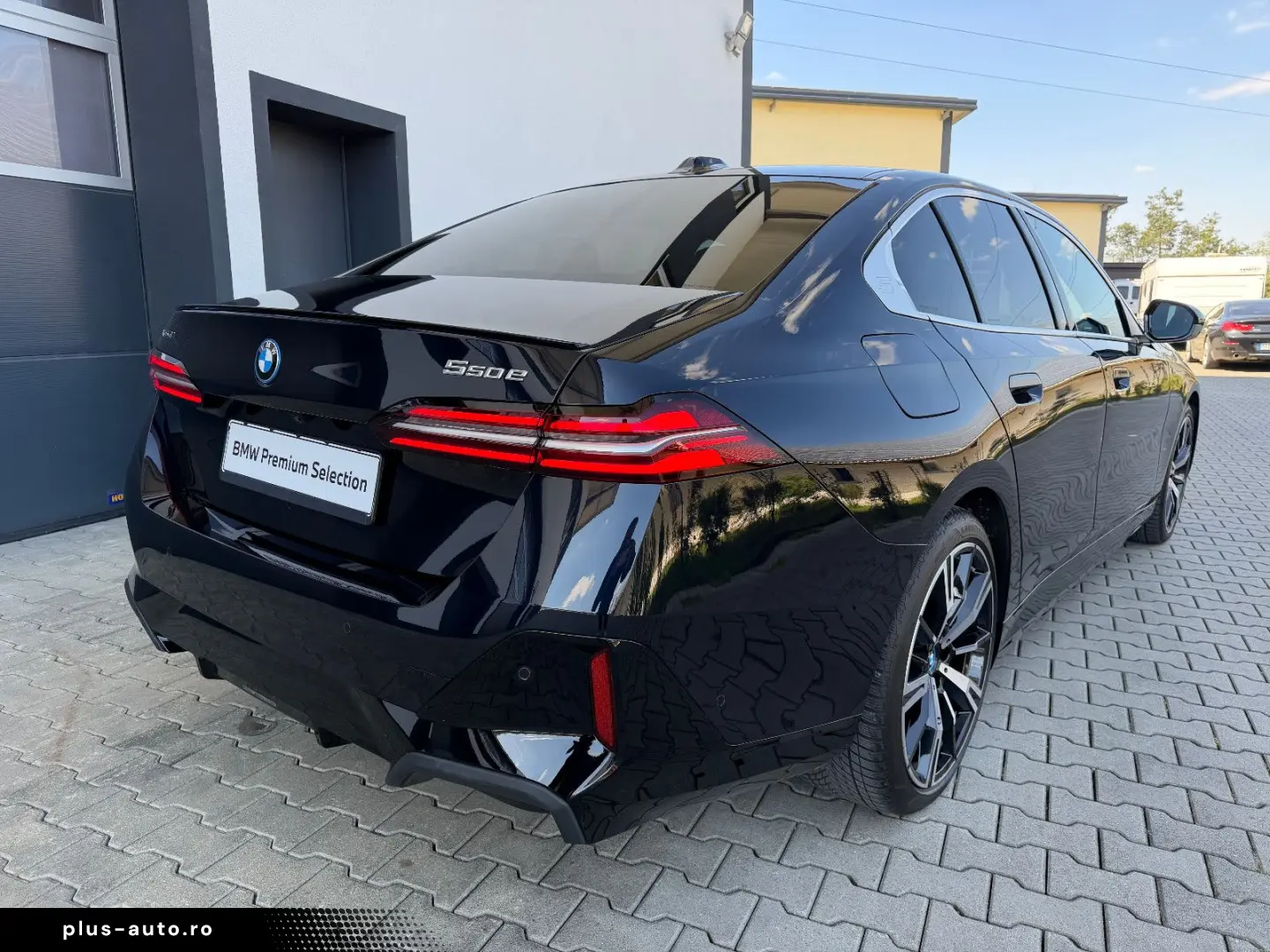 BMW 550e xDrive M-SPORT H&K 360  HUD