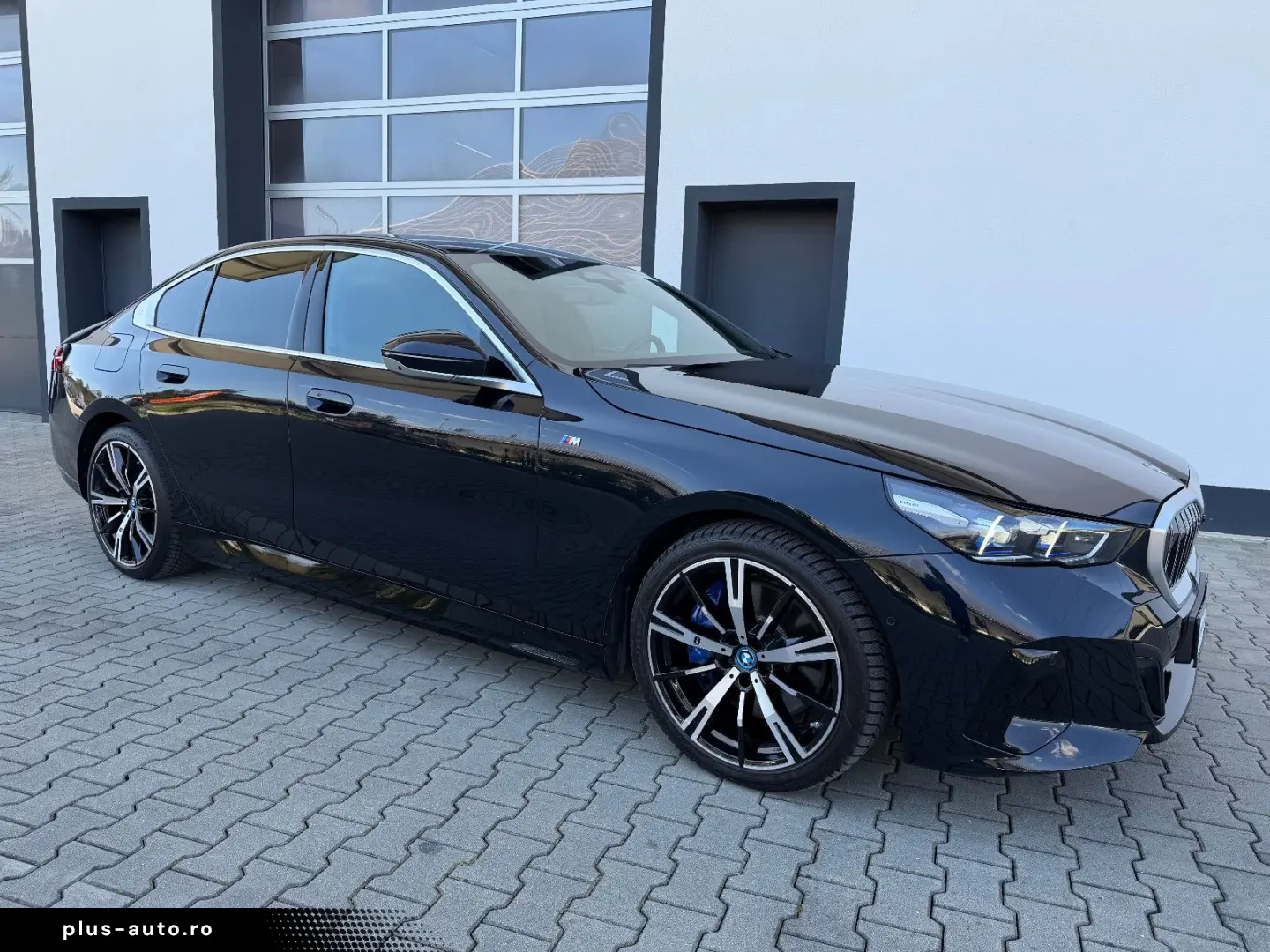 BMW 550e xDrive M-SPORT H&K 360  HUD