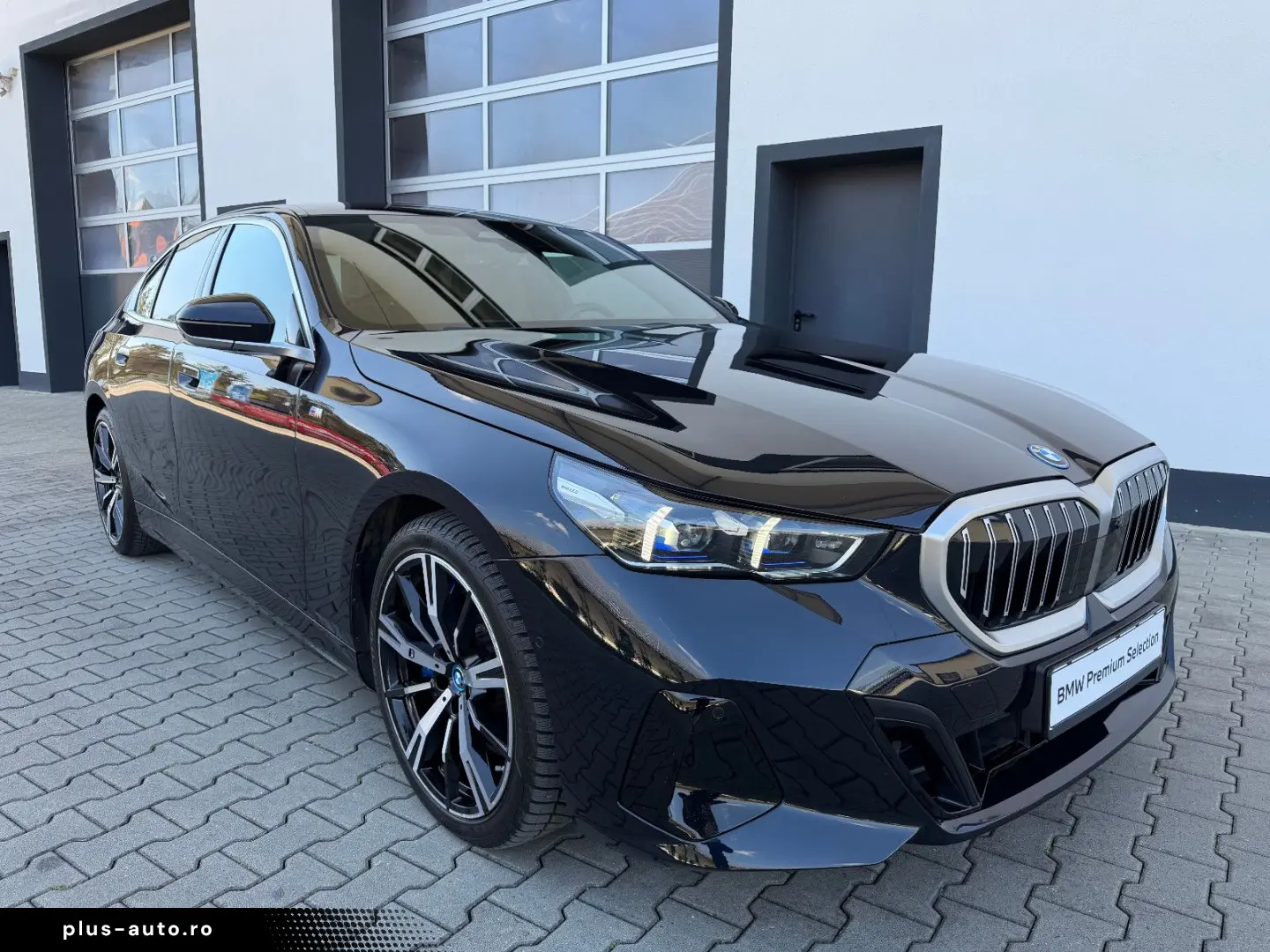 BMW 550e xDrive M-SPORT H&K 360  HUD