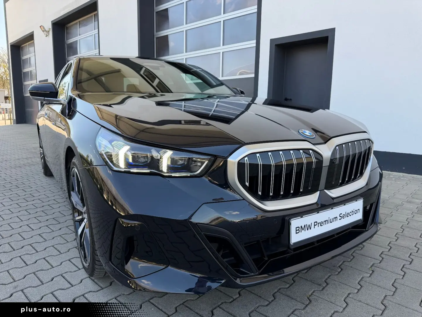 BMW 550e xDrive M-SPORT H&K 360  HUD