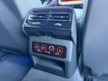 BMW 550e xDrive M-SPORT H&K 360  HUD