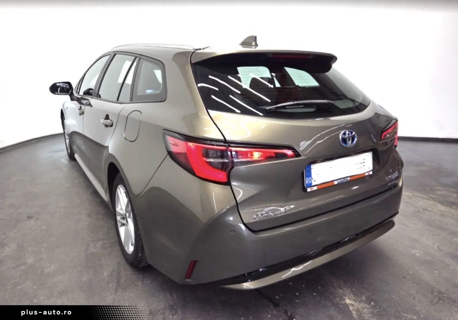 COROLLA 1.8 HYBRID DYNAMIC HSD TS E-CVT