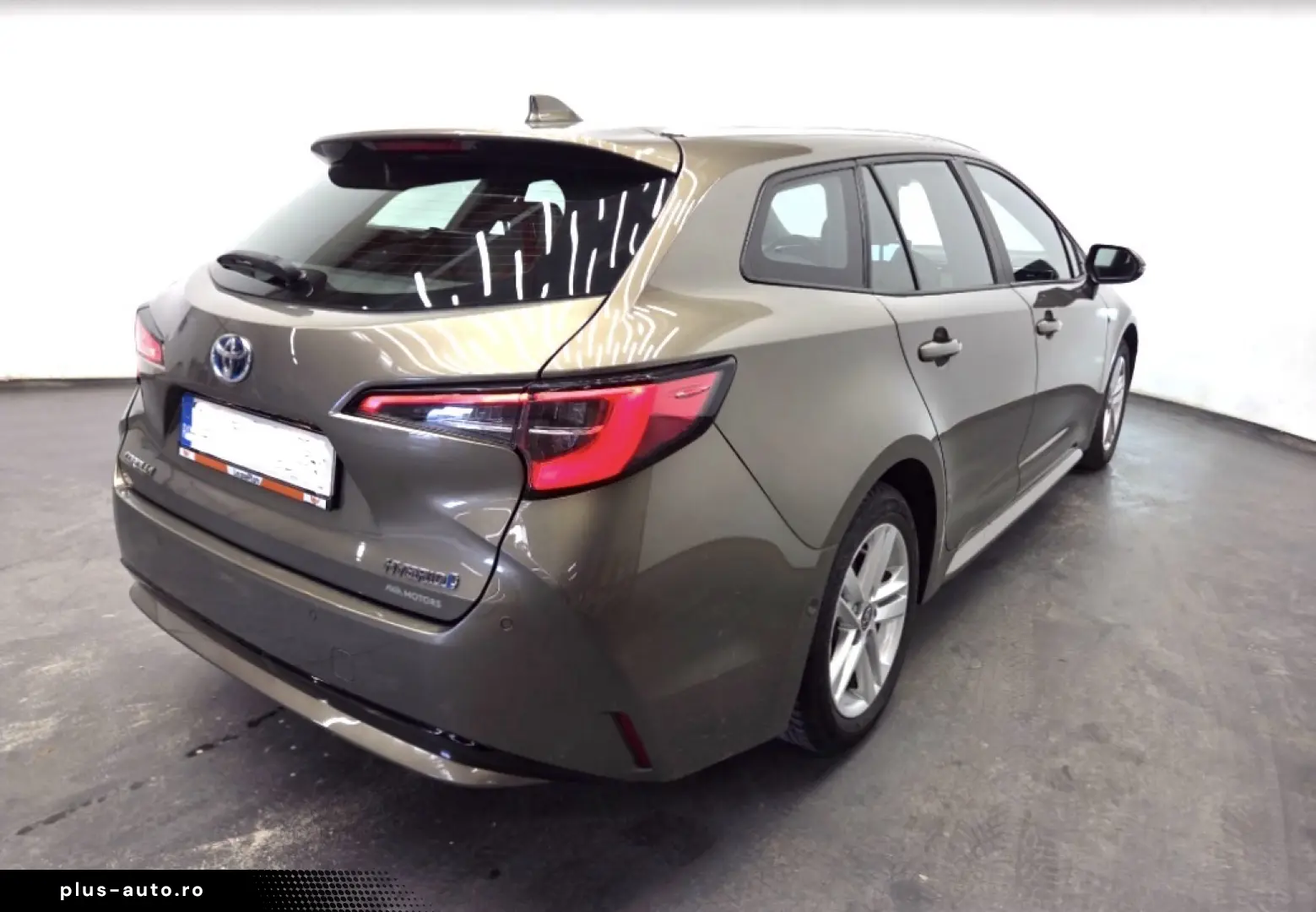 COROLLA 1.8 HYBRID DYNAMIC HSD TS E-CVT