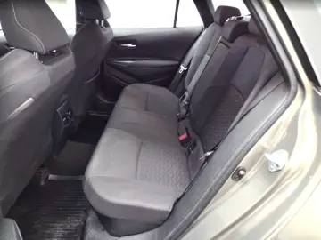 COROLLA 1.8 HYBRID DYNAMIC HSD TS E-CVT