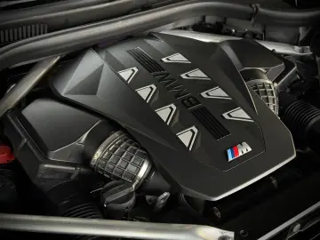 BMW X6 M60 i xD  Pano HuD Carbon B&W Massage 22