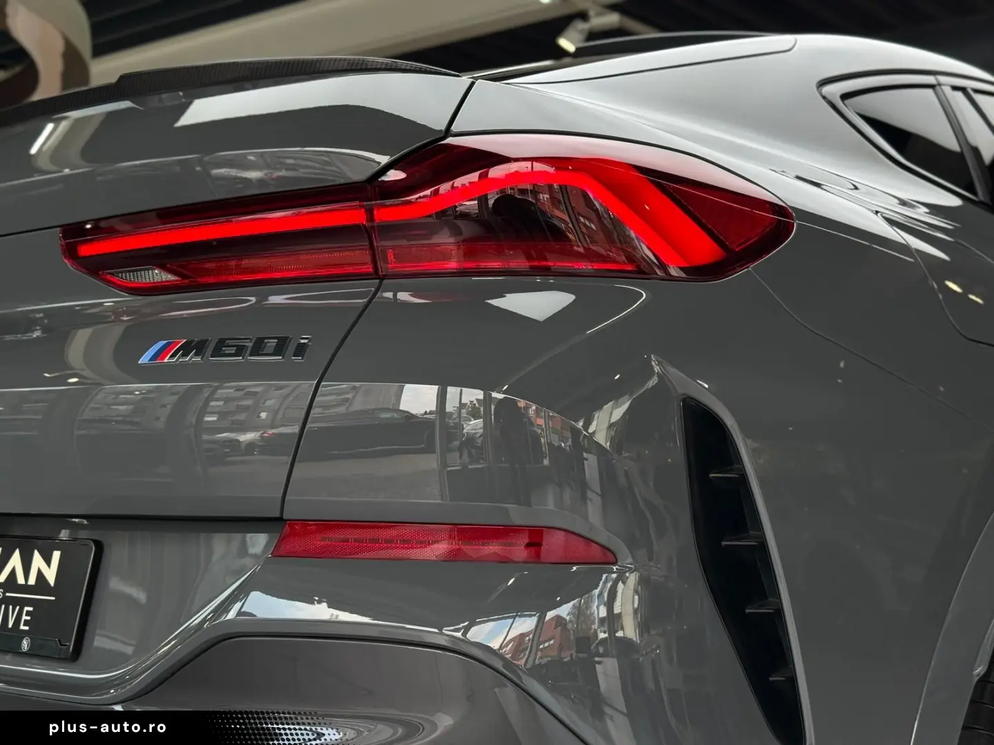 BMW X6 M60 i xD  Pano HuD Carbon B&W Massage 22