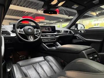 BMW X6 M60 i xD  Pano HuD Carbon B&W Massage 22