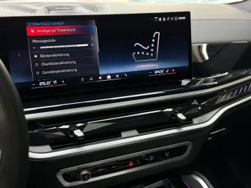 BMW X6 M60 i xD  Pano HuD Carbon B&W Massage 22