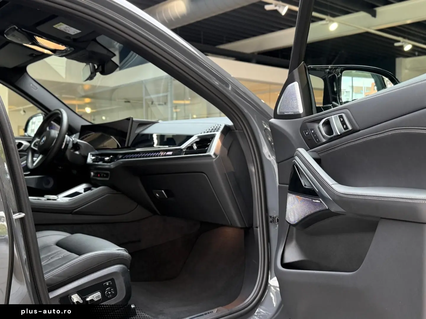 BMW X6 M60 i xD  Pano HuD Carbon B&W Massage 22