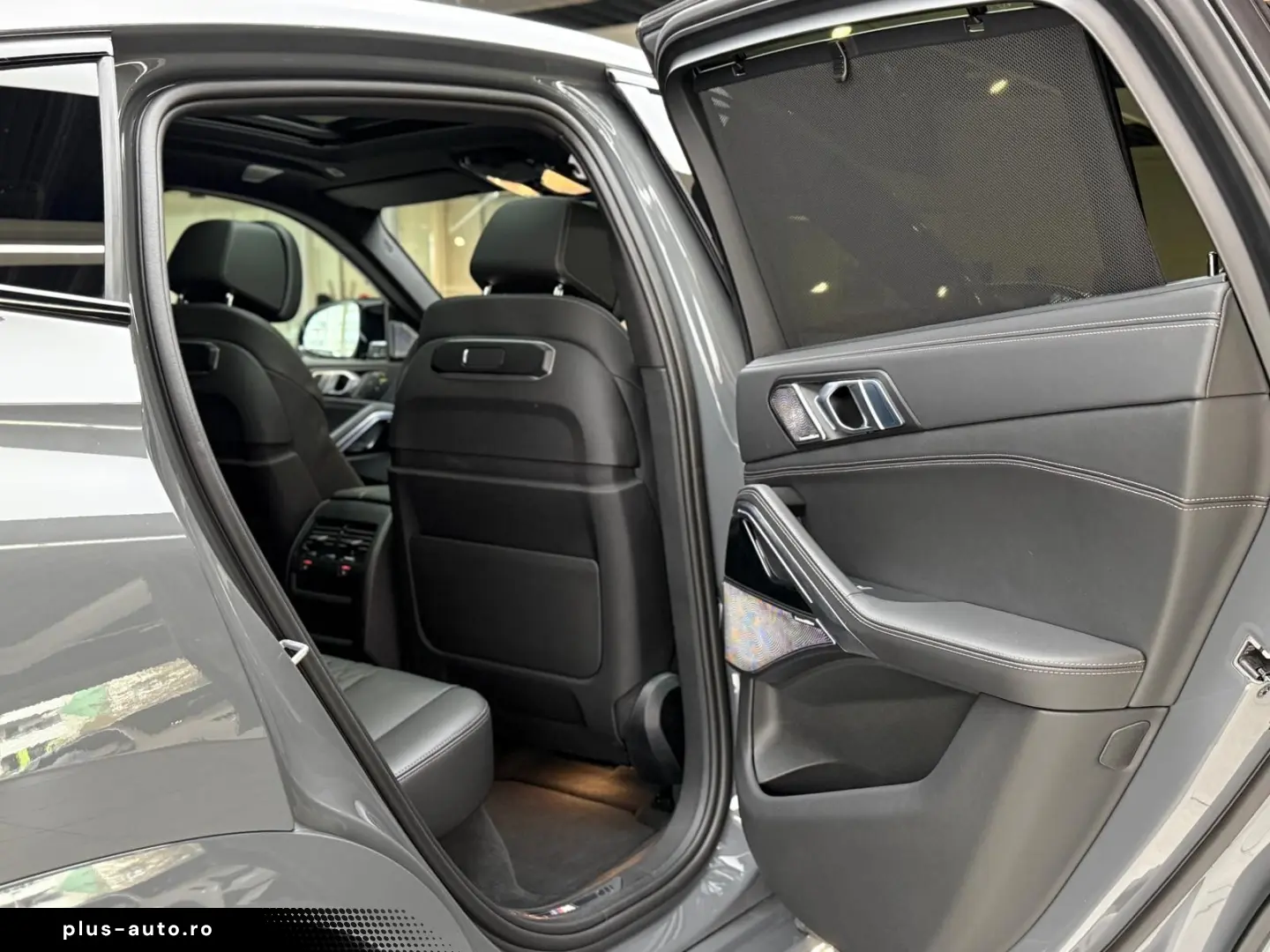 BMW X6 M60 i xD  Pano HuD Carbon B&W Massage 22