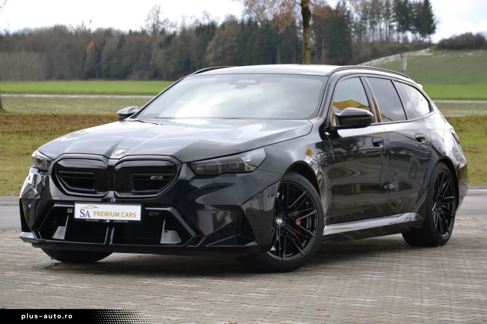 BMW M5 Touring 360 BOWERS DR.ASS.PRO SITZBELÜFT PANO