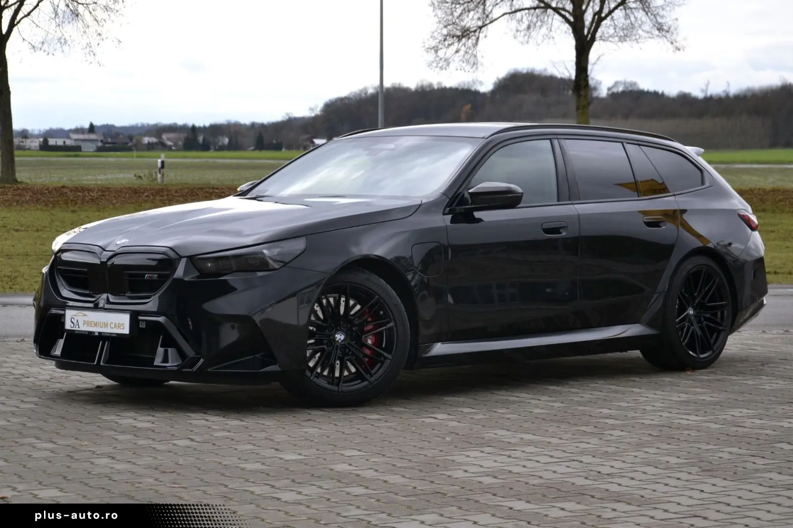 BMW M5 Touring 360 BOWERS DR.ASS.PRO SITZBELÜFT PANO