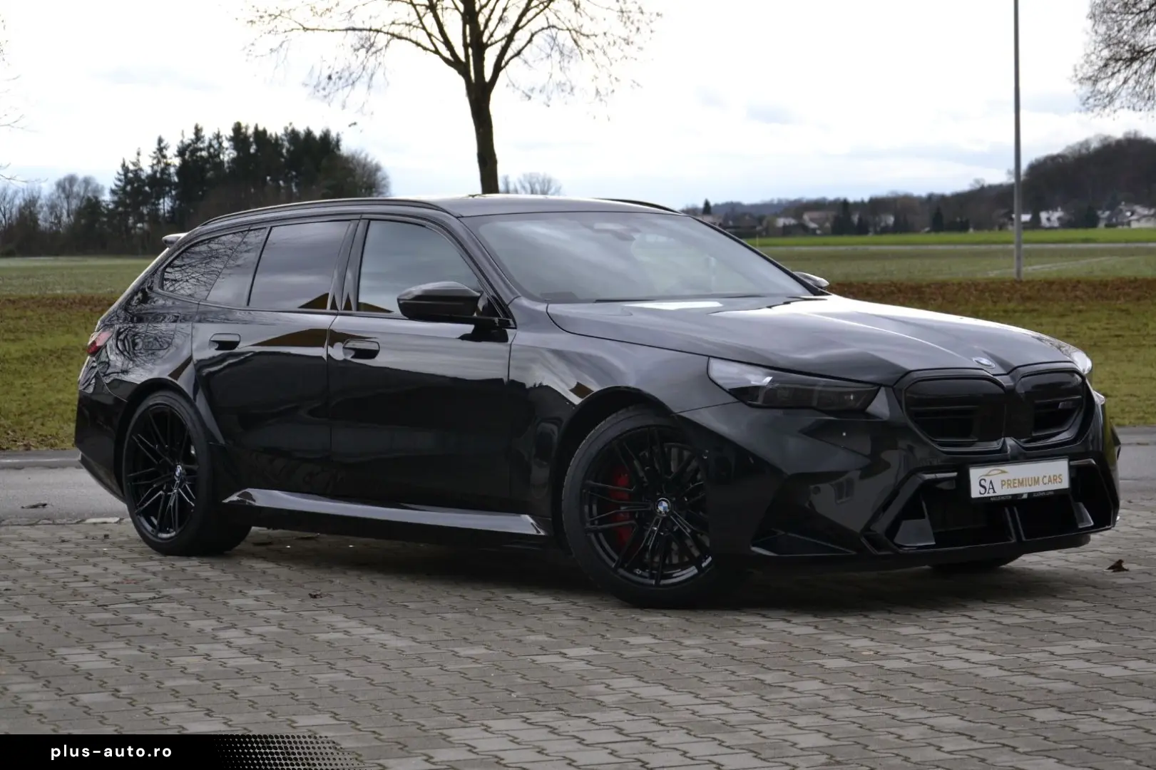 BMW M5 Touring 360 BOWERS DR.ASS.PRO SITZBELÜFT PANO