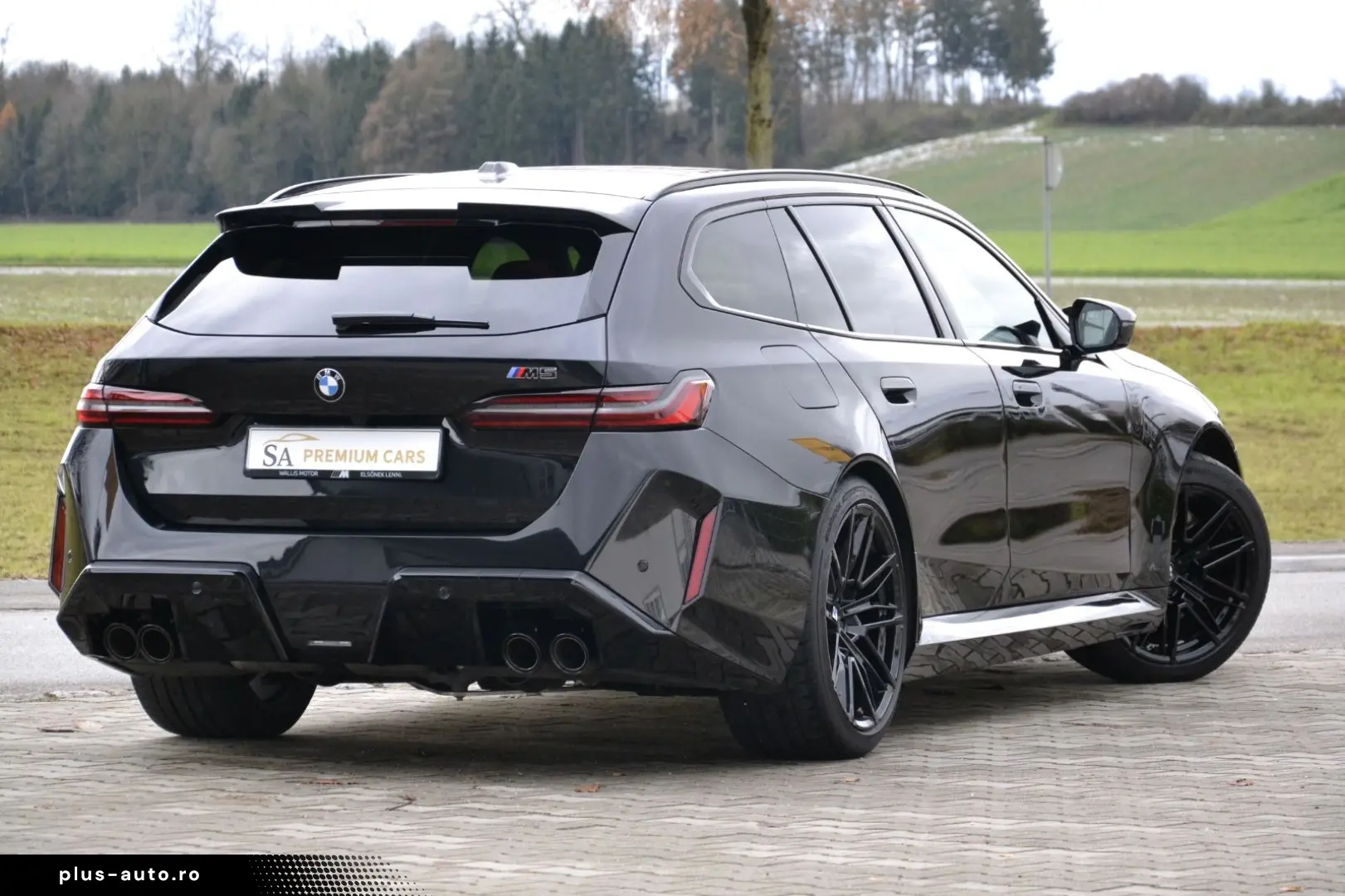 BMW M5 Touring 360 BOWERS DR.ASS.PRO SITZBELÜFT PANO