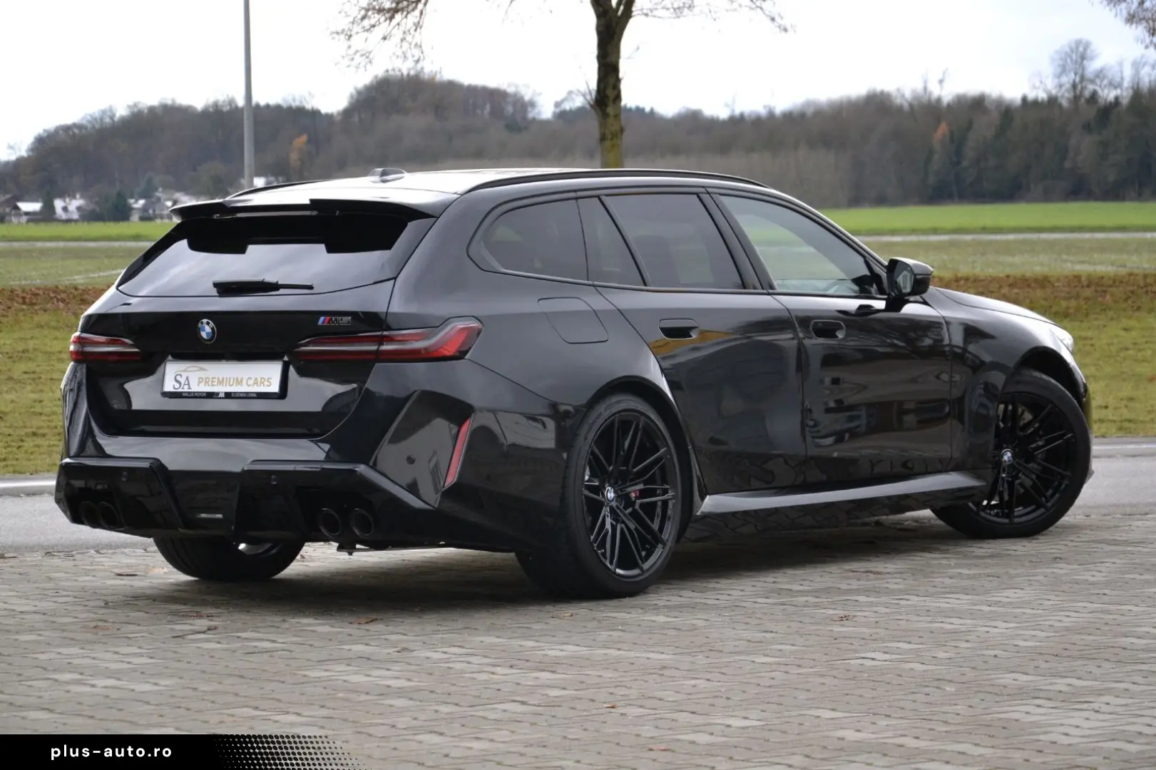 BMW M5 Touring 360 BOWERS DR.ASS.PRO SITZBELÜFT PANO