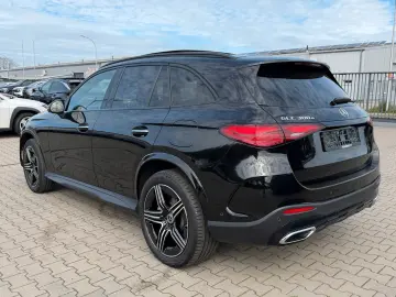 MERCEDES-BENZ GLC 300e PHEV AMG Line 4Matic Panoramic