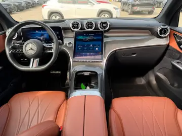 MERCEDES-BENZ GLC 300e PHEV AMG Line 4Matic Panoramic