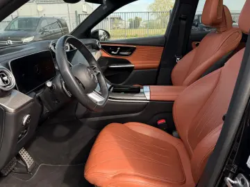 MERCEDES-BENZ GLC 300e PHEV AMG Line 4Matic Panoramic