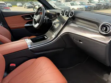 MERCEDES-BENZ GLC 300e PHEV AMG Line 4Matic Panoramic