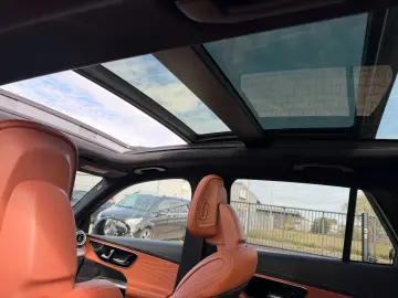 MERCEDES-BENZ GLC 300e PHEV AMG Line 4Matic Panoramic