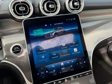 MERCEDES-BENZ GLC 300e PHEV AMG Line 4Matic Panoramic