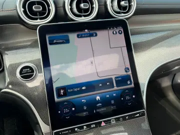 MERCEDES-BENZ GLC 300e PHEV AMG Line 4Matic Panoramic