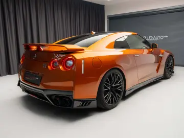 Nissan GT-R Prestige Edition