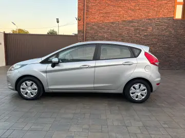 Ford Fiesta 2009 1 6