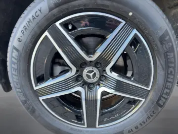 MERCEDES-BENZ GLC 300 d 4M DigiLight  360 Panoramic