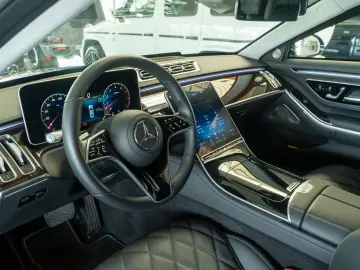 MERCEDES-BENZ S 680 V12 Blindat