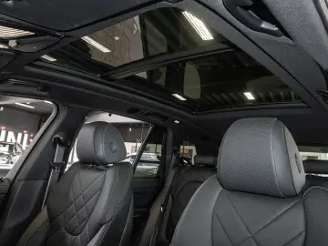 BMW X5 M60i xDrive Komfortzugang  AHK  Pano  Standhe