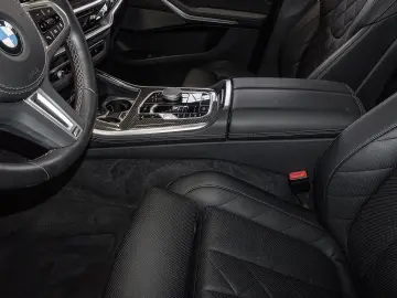 BMW X5 M60i xDrive Komfortzugang  AHK  Pano  Standhe