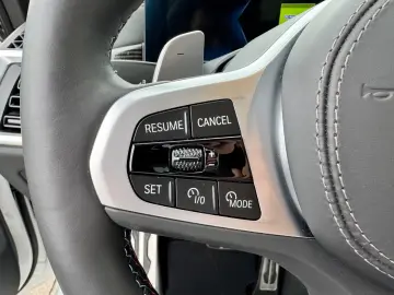 BMW X5 M60i GSD StHz CarbonInt. GARANTIE bis 07 2029