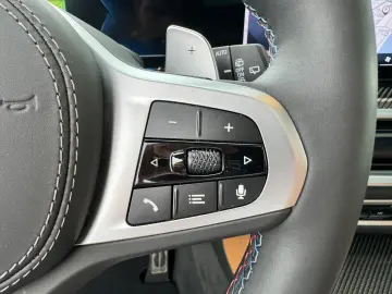 BMW X5 M60i GSD StHz CarbonInt. GARANTIE bis 07 2029